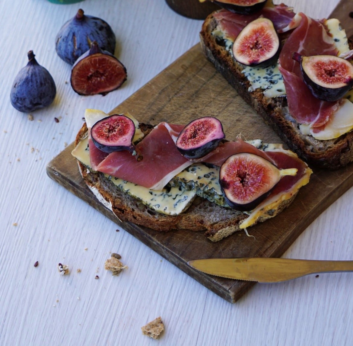 LA TARTINE BLEU / FIGUE / JAMBON CRU